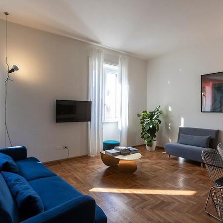 Duomo Big Apartment Милан Экстерьер фото
