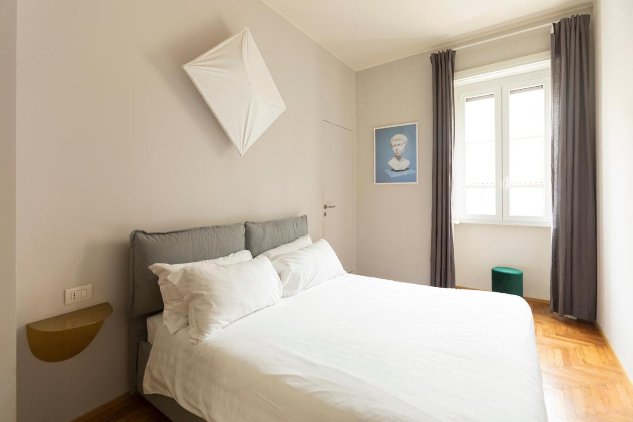 Duomo Big Apartment Милан Экстерьер фото